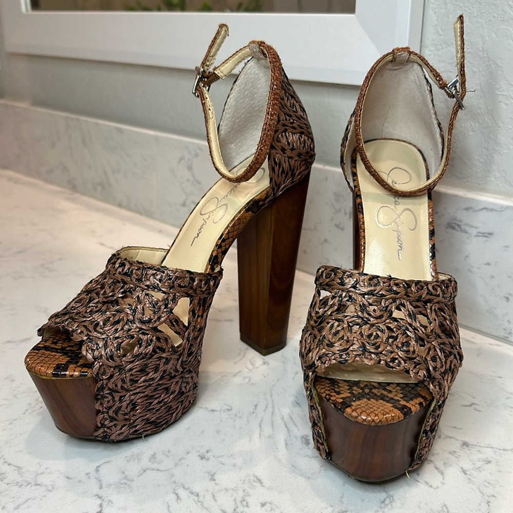 Jessica Simpson Brown Platform Heel
